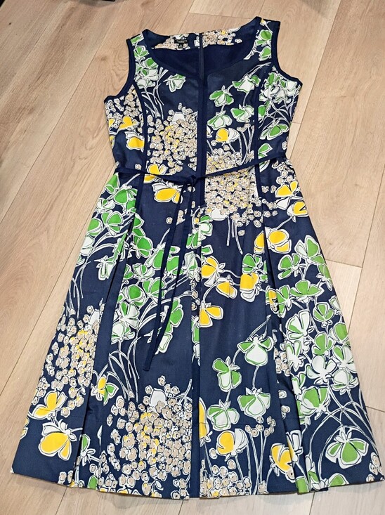 Talbots Dresses & Skirts - Talbots Navy Blue Sleeveless Floral Tailored Dress w/ Pleats 10